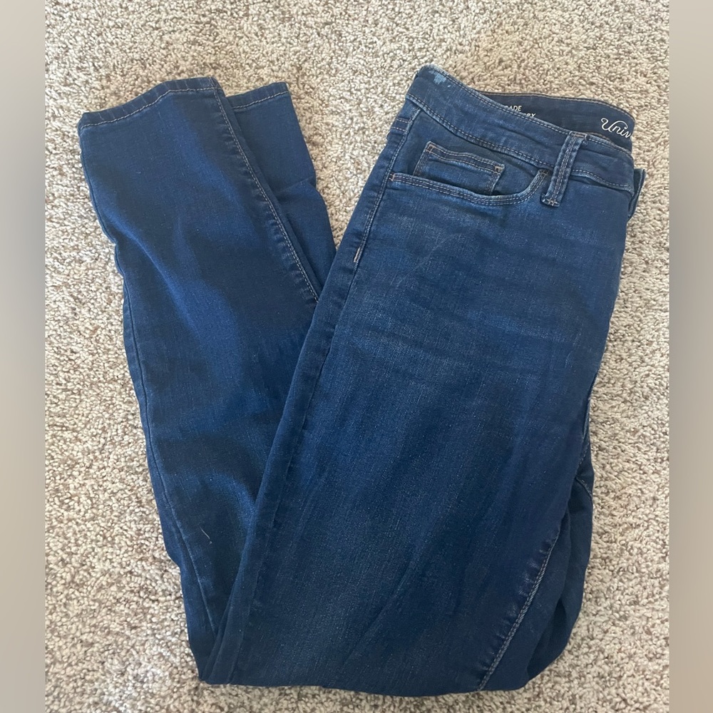 Women’s Universal Threads Mid-Rise Skinny Jeans